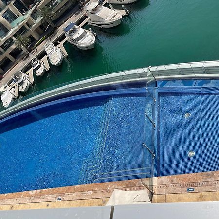 Cayan Tower Luxury Apartment With Sea View Dubai Exteriör bild