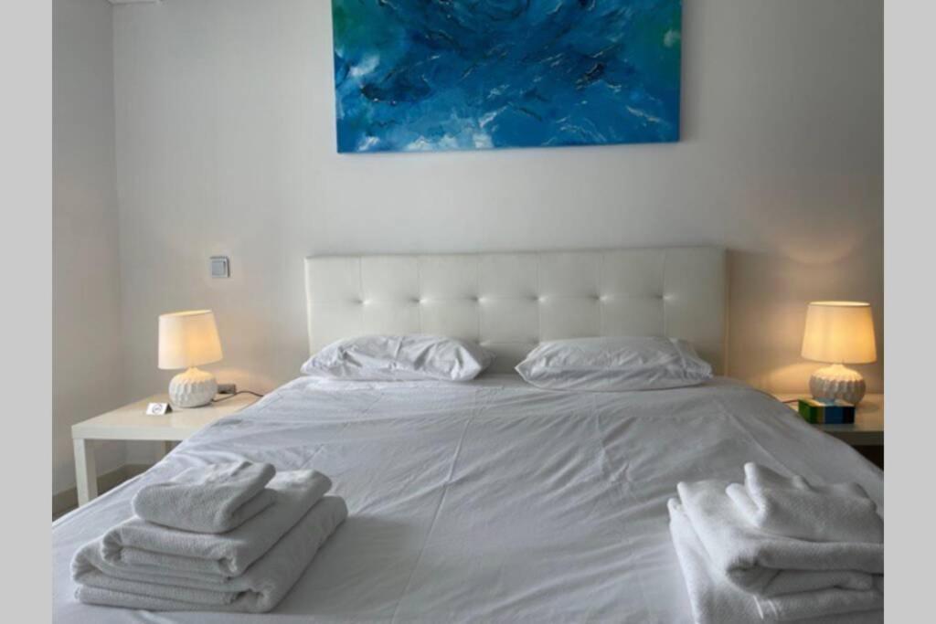 Cayan Tower Luxury Apartment With Sea View Dubai Exteriör bild